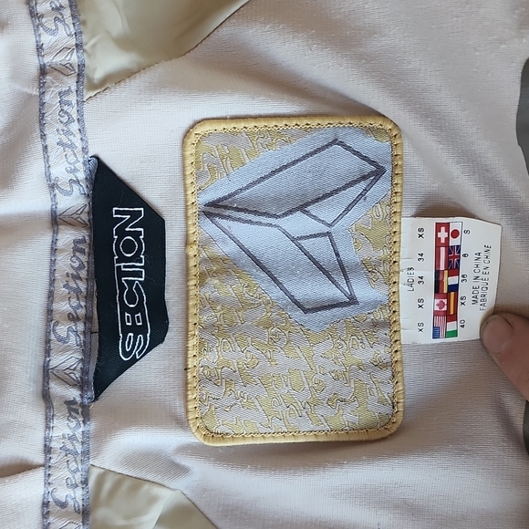 Section VTG Y2K Retro Nylon Snowboard Ski Jacket Women's Size XSmall - Picture 12 of 16